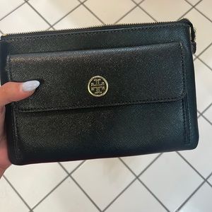 Black Clutch